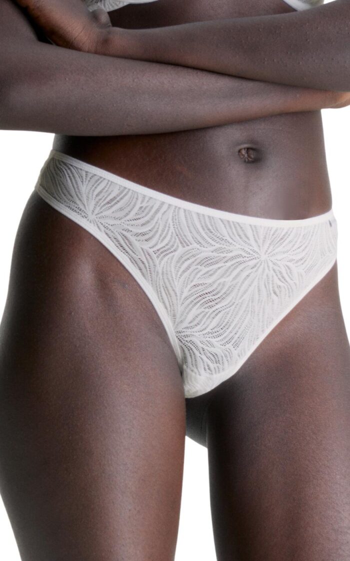 Calvin Klein Sheer Marquisette Thong - White - L - 14