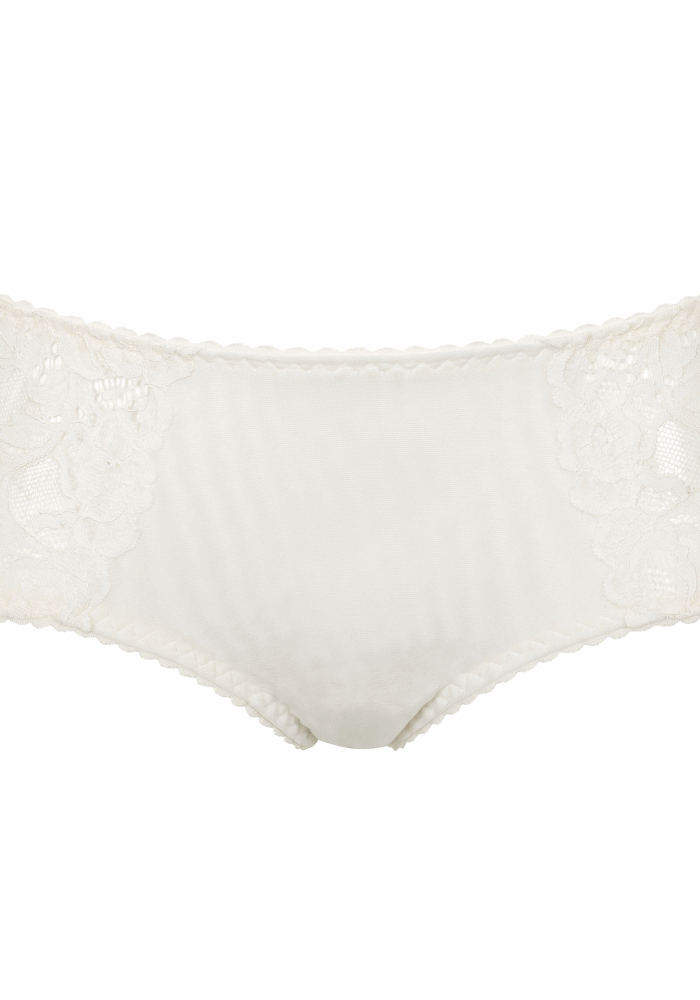 Little Women Victoria Brief